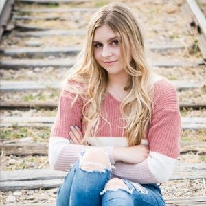 Meet your Posher, Caitlyn